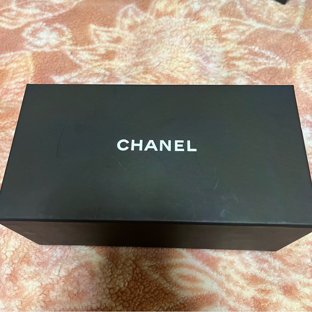 CHANEL Black EyeGlass Case - Picture 2 of 10